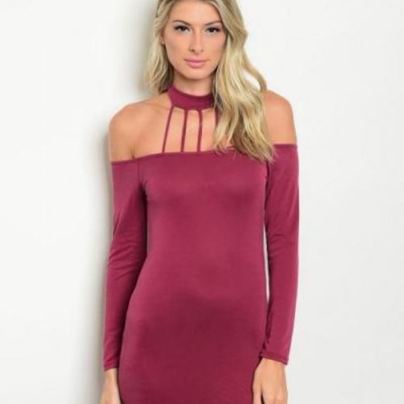 COCO AVANTE Dresses & Skirts - DRESS UP TONIGHT COCO AVANTE SIZE MEDIUM  MAROON